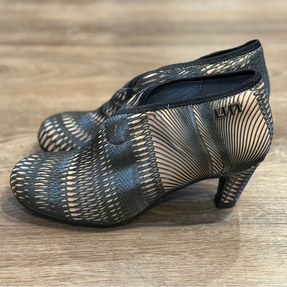 United Nude Black & Nude Heel Bootie Size 39/8.5 - Picture 5 of 9